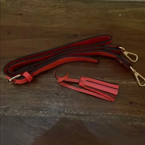 Coach REHAB Coral Handbag in need of love - Picture 11 of 16